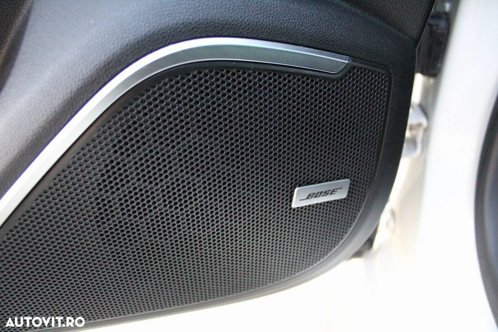 Renault Megane ENERGY dCi 130 BOSE EDITION - 13