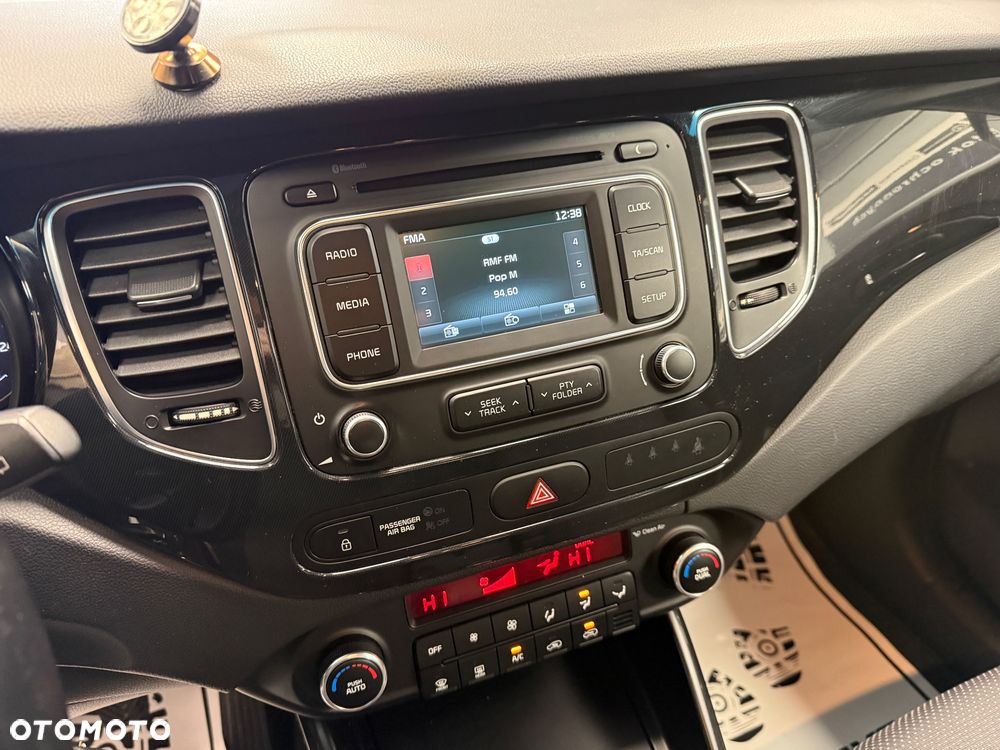 Kia Carens - 13