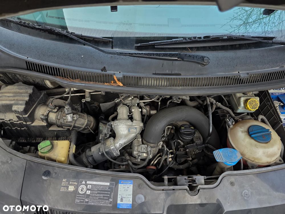 Volkswagen Multivan - 19