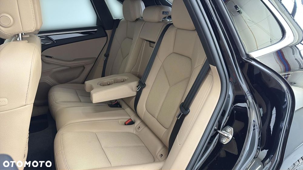 Porsche Macan - 18
