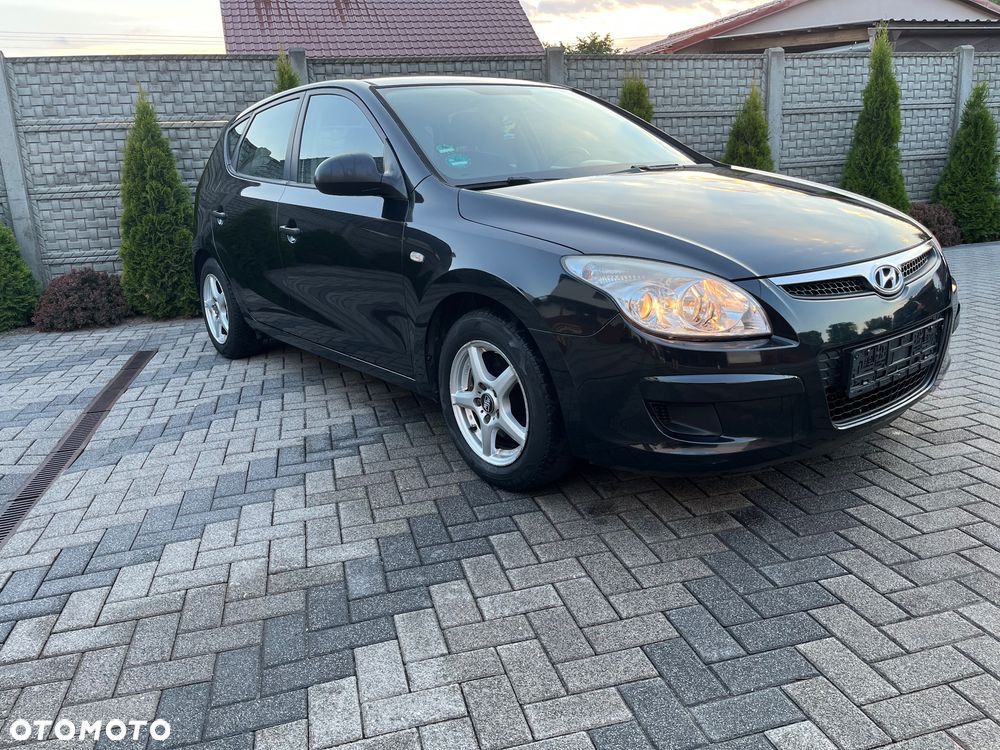 Hyundai i30 1.4 Comfort - 1