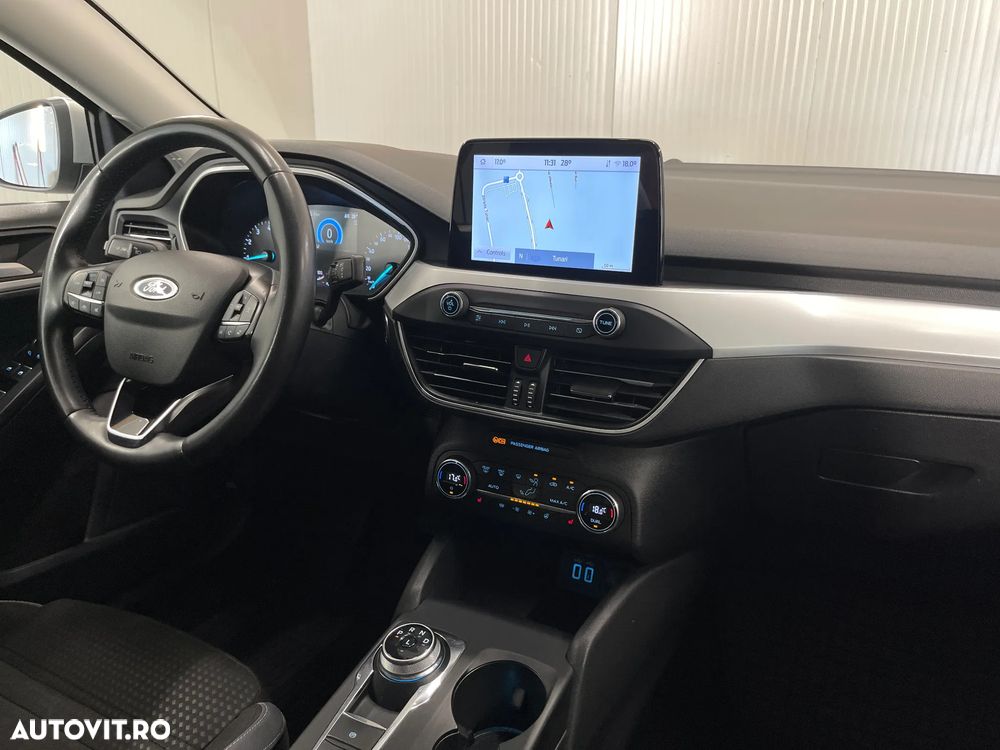 Ford Focus 1.0 EcoBoost Trend Edition - 9