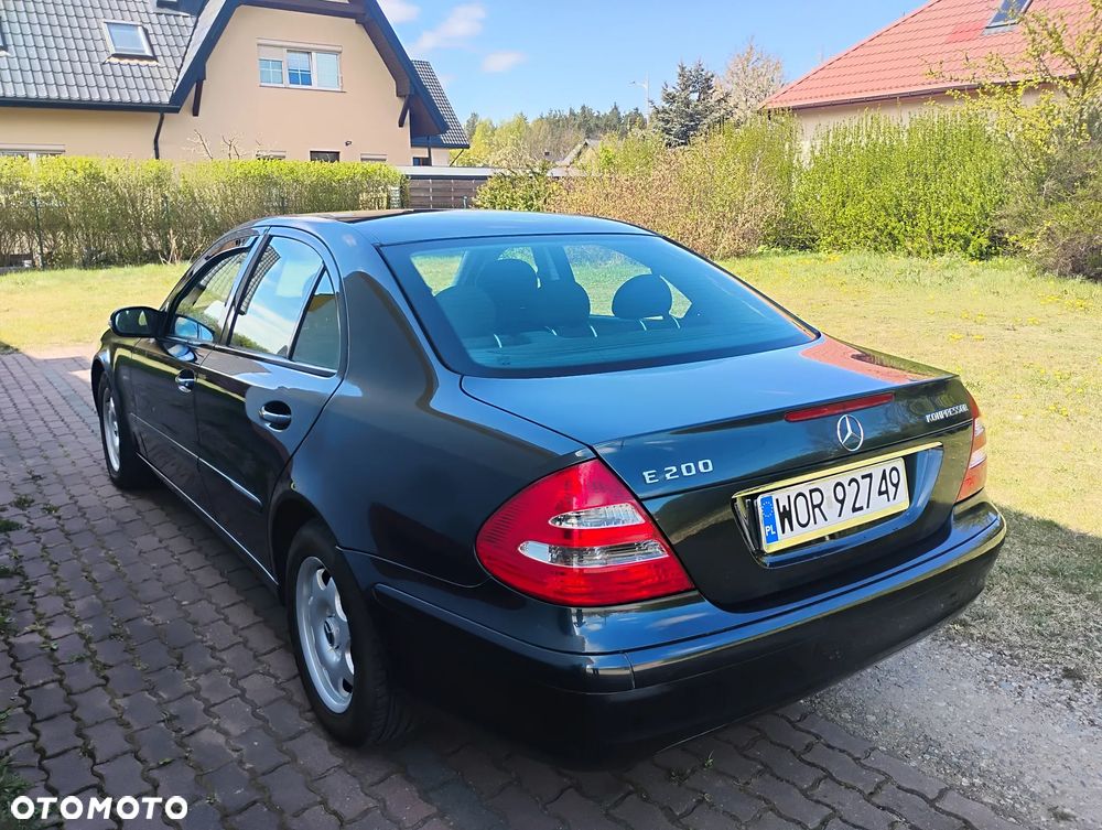 Mercedes-Benz Klasa E 200 Kompressor Classic - 7