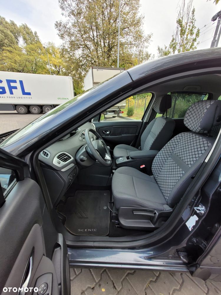 Renault Scenic - 16