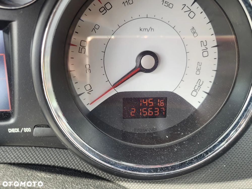Peugeot 308 1.6 HDi Premium - 10