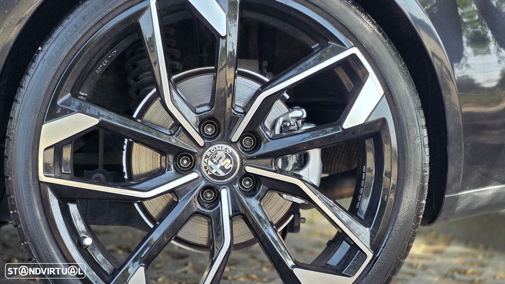 Alfa Romeo Spider 2.4 JTDM - 18