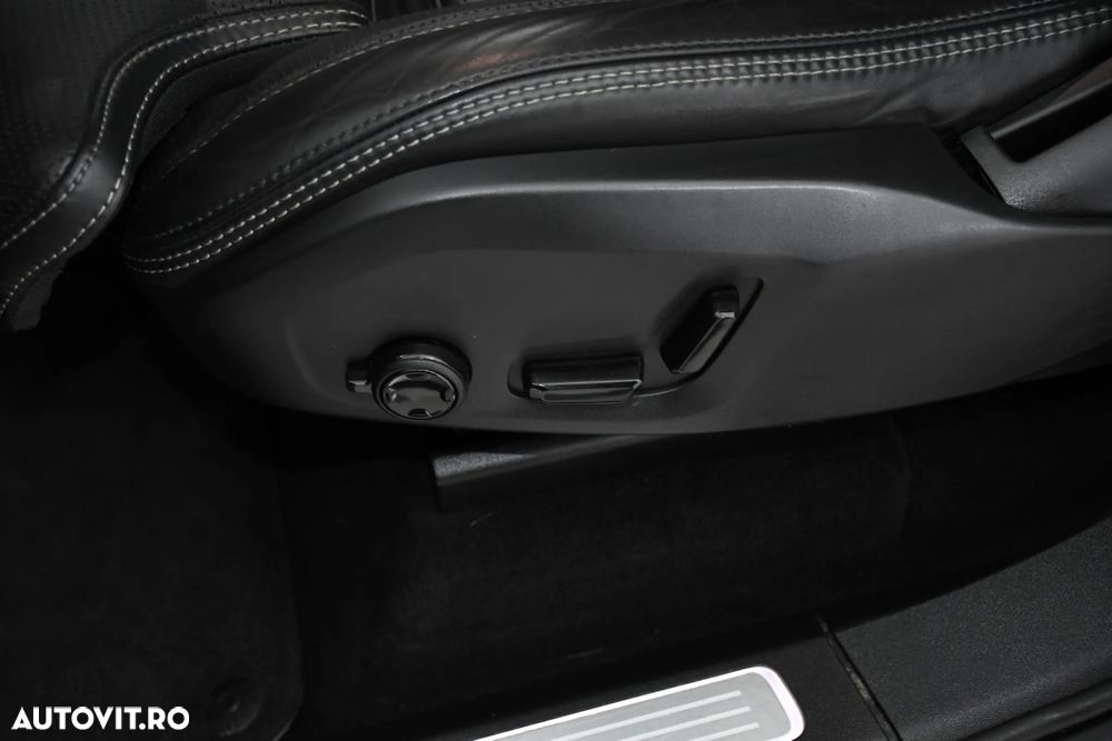 Volvo XC 90 D5 AWD Geartronic Inscription - 33