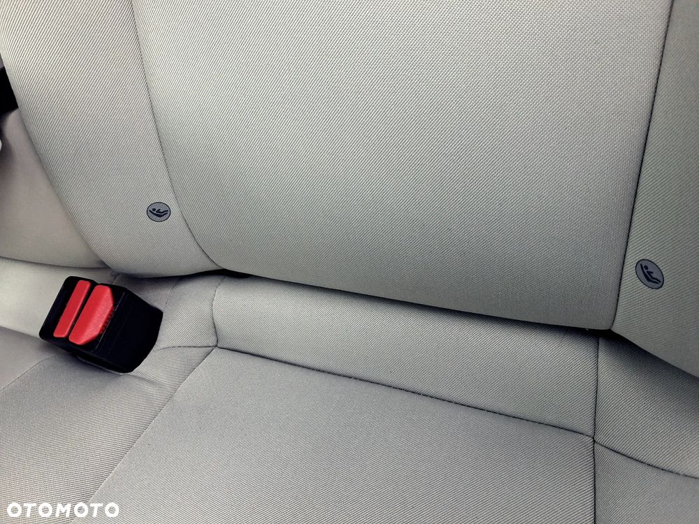 Volvo V40 D2 Momentum - 22