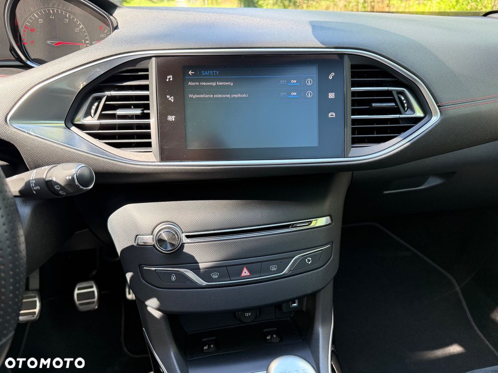 Peugeot 308 GTi by Sport - 17