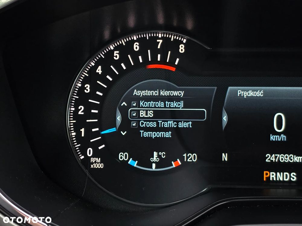 Ford Mondeo Vignale 2.0 EcoBoost - 31