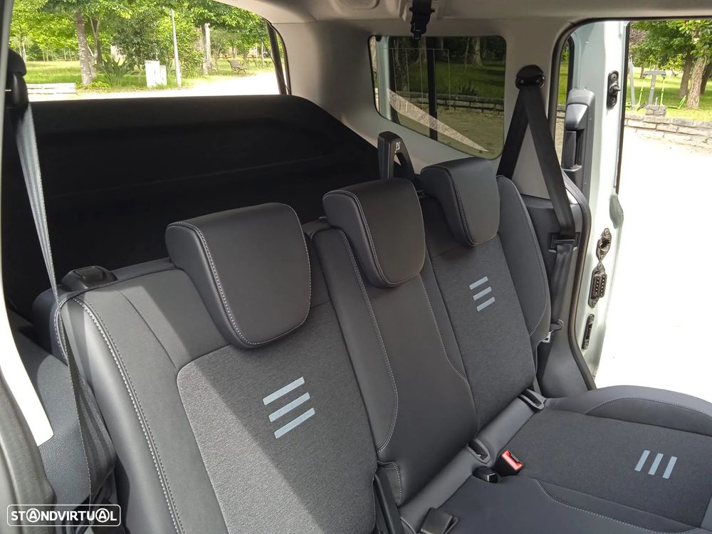 Ford Tourneo Courier 1.0 EcoBoost Active - 35