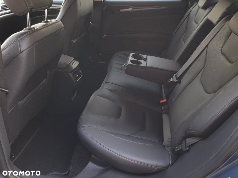 Ford Mondeo - 31