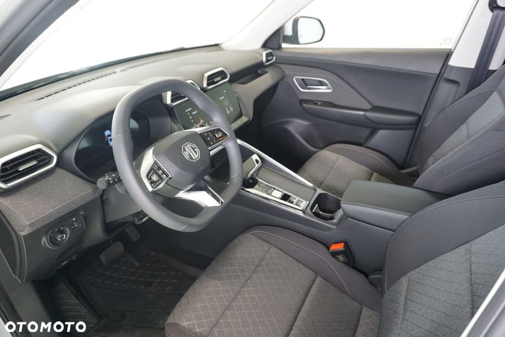 MG ZS Hybrid+ - 26