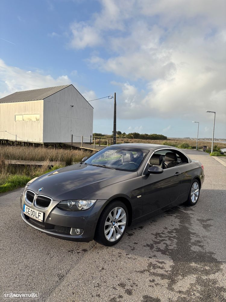 BMW 320 i Cabrio - 2