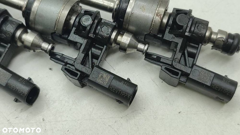 WTRYSKIWACZE WTRYSKIWACZ KOMPLET SEAT ARONA 1.0 TSI 0261500443 - 3