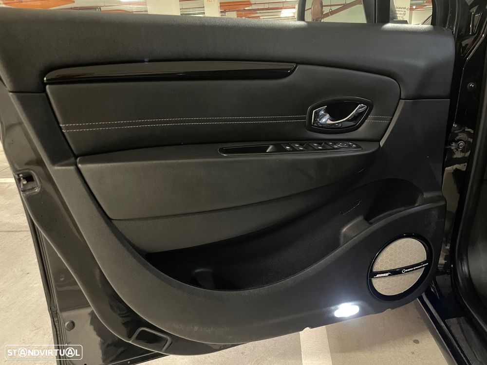 Renault Grand Scénic 1.6 dCi Bose Edition SS - 29