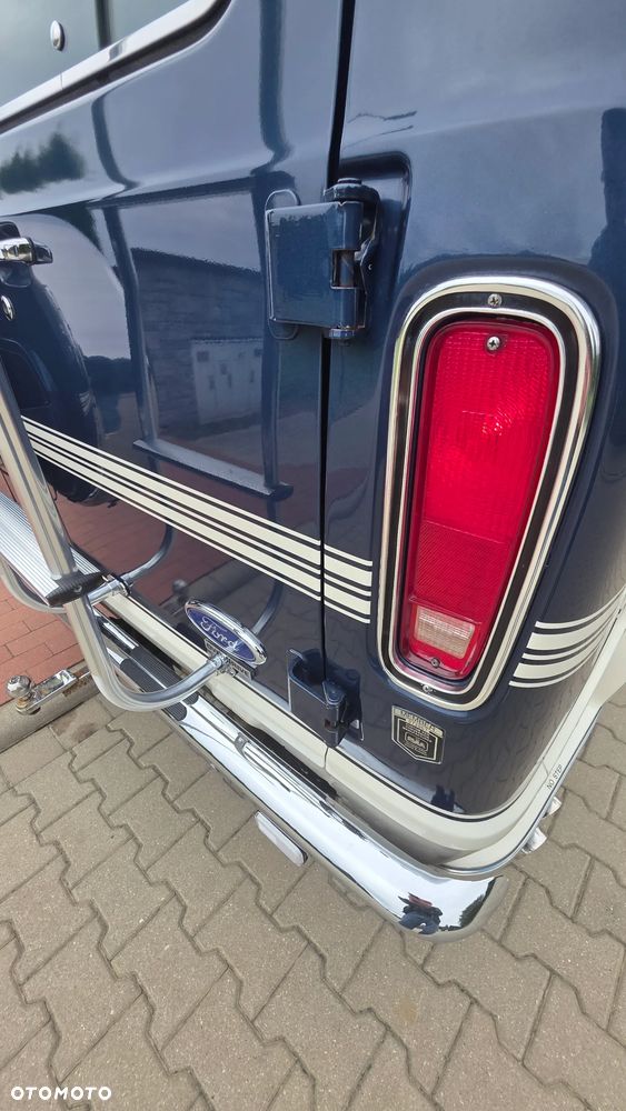 Ford Econoline - 18