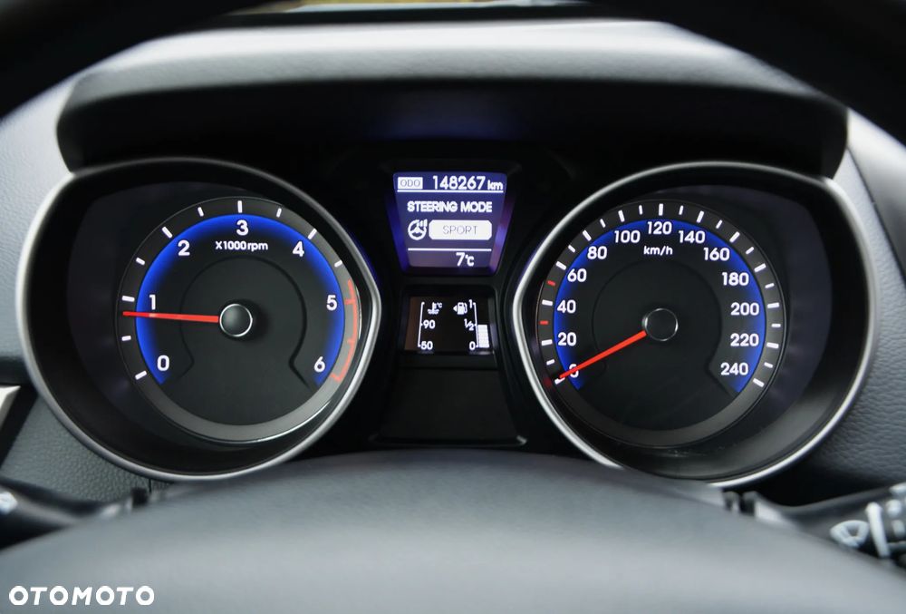 Hyundai i30 1.6 CRDI Fifa World Cup Edition - 8