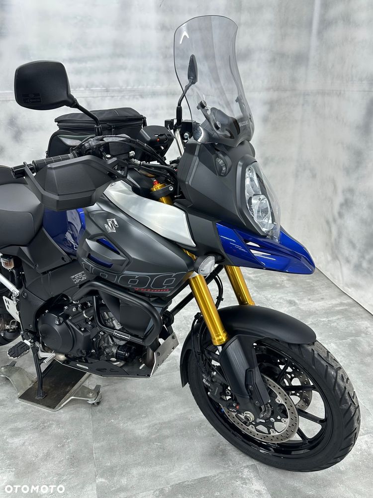 Suzuki V-STROM - 4