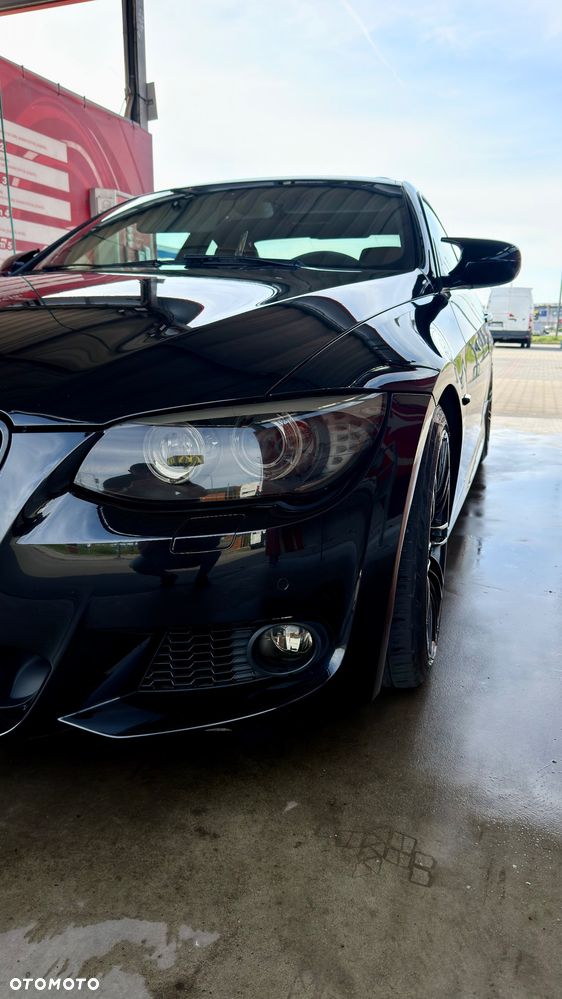 BMW Seria 3 335i - 24