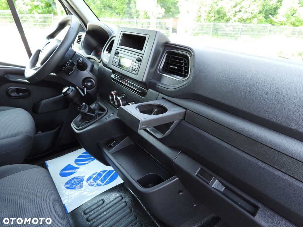 Renault MASTER  KONTENER WINDA 8 PALET TEMPOMAT LEDY KLIMATYZACJA  165KM - 40