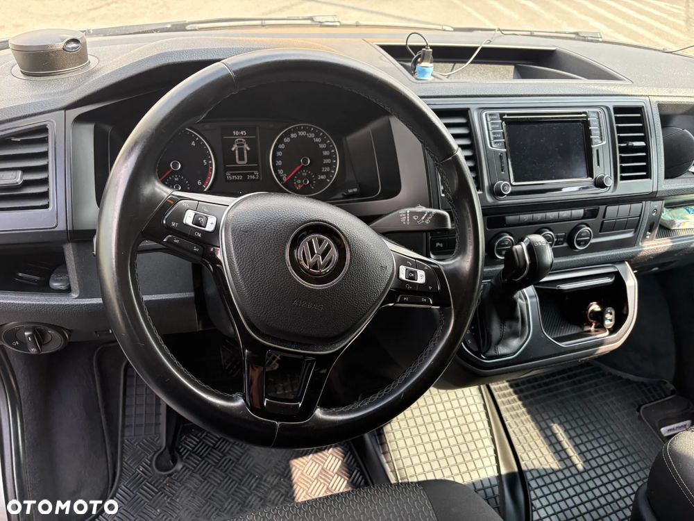Volkswagen Multivan - 15