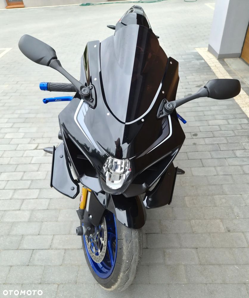 Suzuki GSX-R - 12