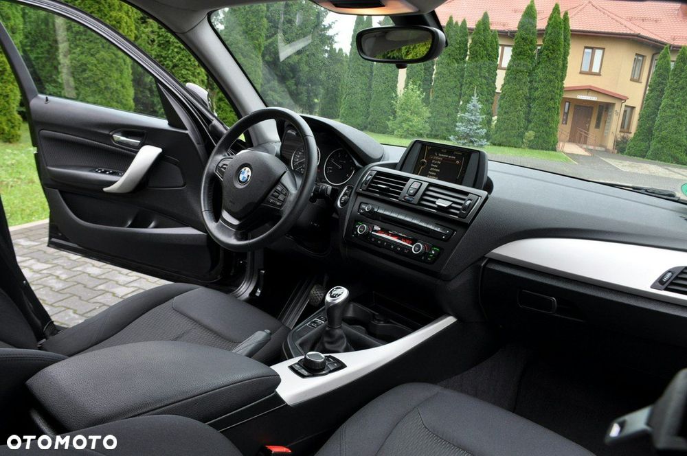 BMW Seria 1 - 24