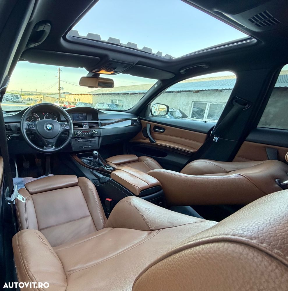 BMW Seria 3 320d Sport Line - 13