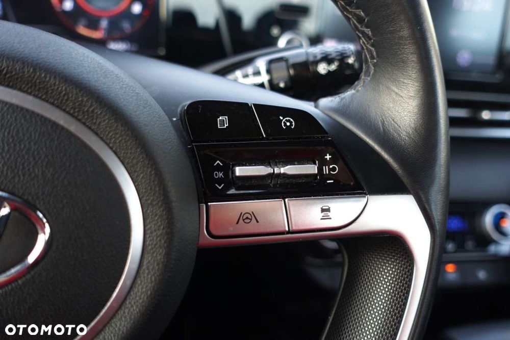 Hyundai Elantra - 23