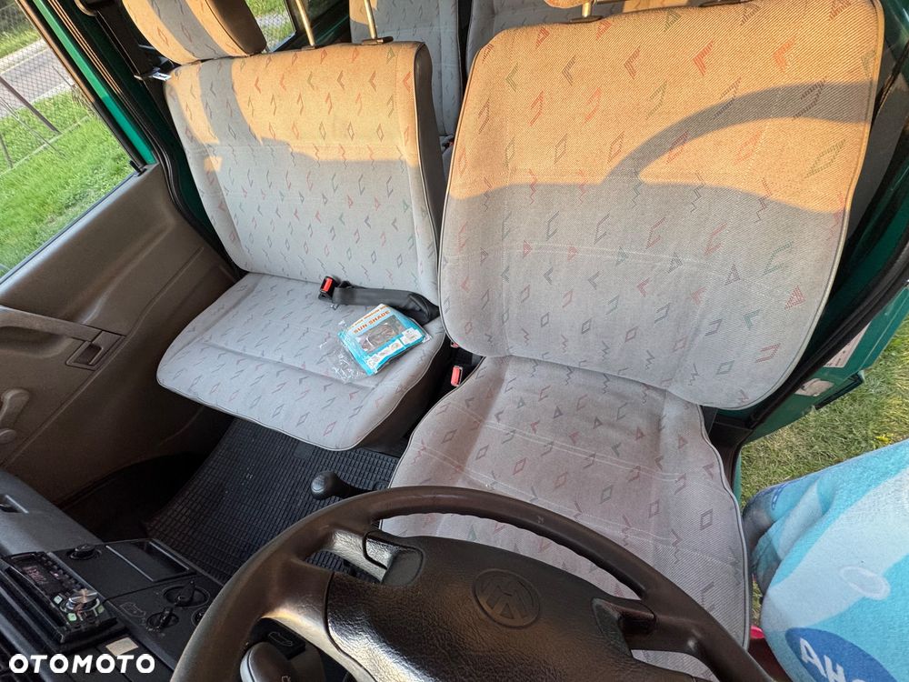 Volkswagen Transporter - 12