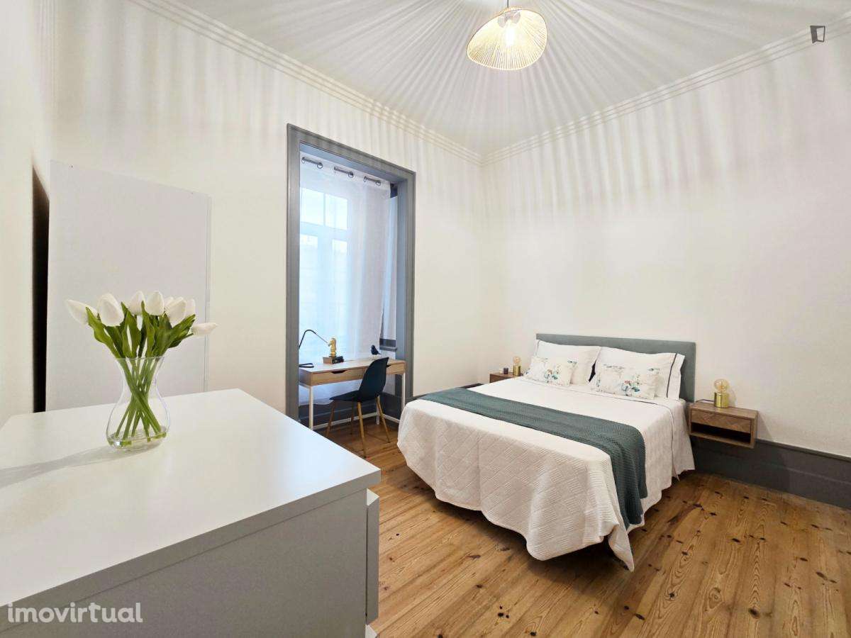 Apartamento com 4 quartos - localizado em Montes Claros Coimbra - Grande imagem: 2/35