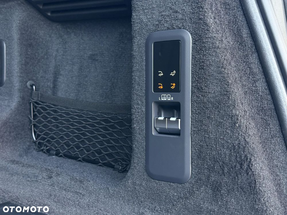 Land Rover Range Rover Sport D350 Autobiography - 16
