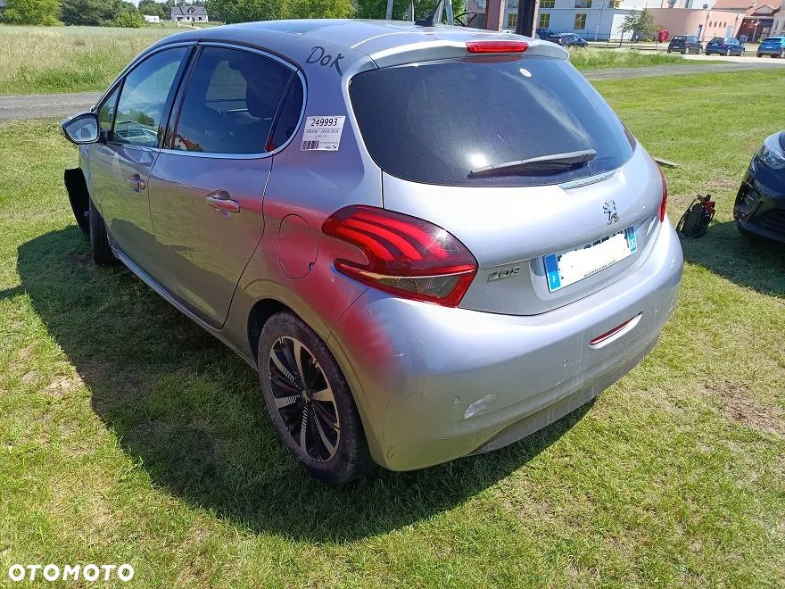 Peugeot 208 PureTech 110 Stop & Start Tech Edition - 4
