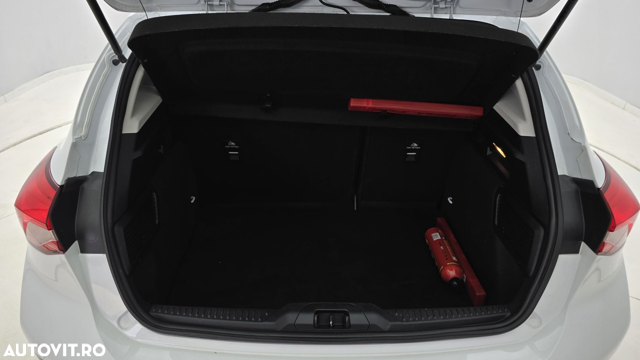 Ford Focus 1.0 EcoBoost Trend Edition - 25