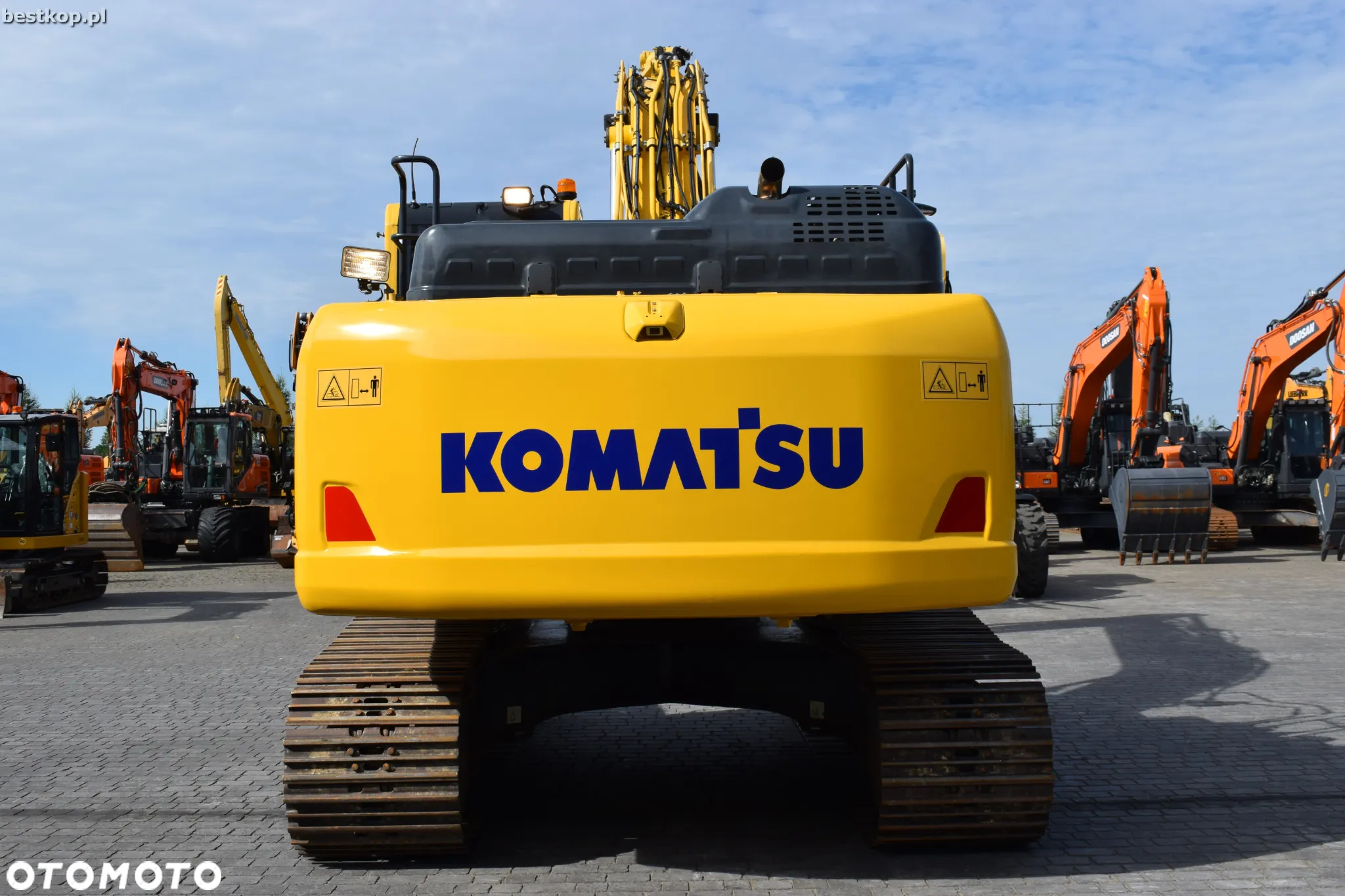 Komatsu PC210LC-11 - 7