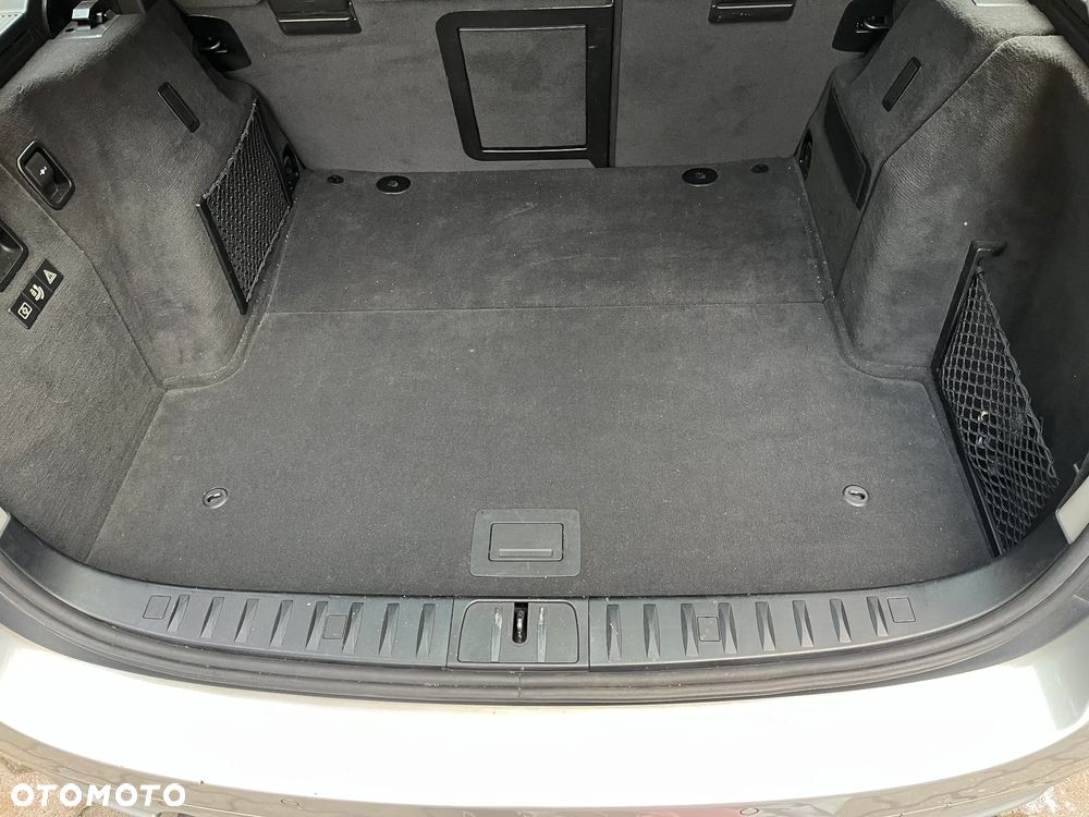 BMW Seria 3 335i - 12