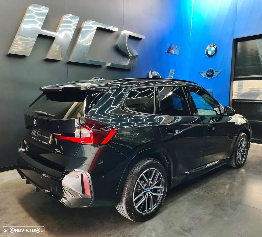 BMW iX1 xDrive30 Pack Desportivo M - 17