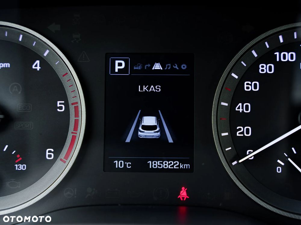 Hyundai Tucson blue 1.7 CRDi 2WD DCT Premium - 36