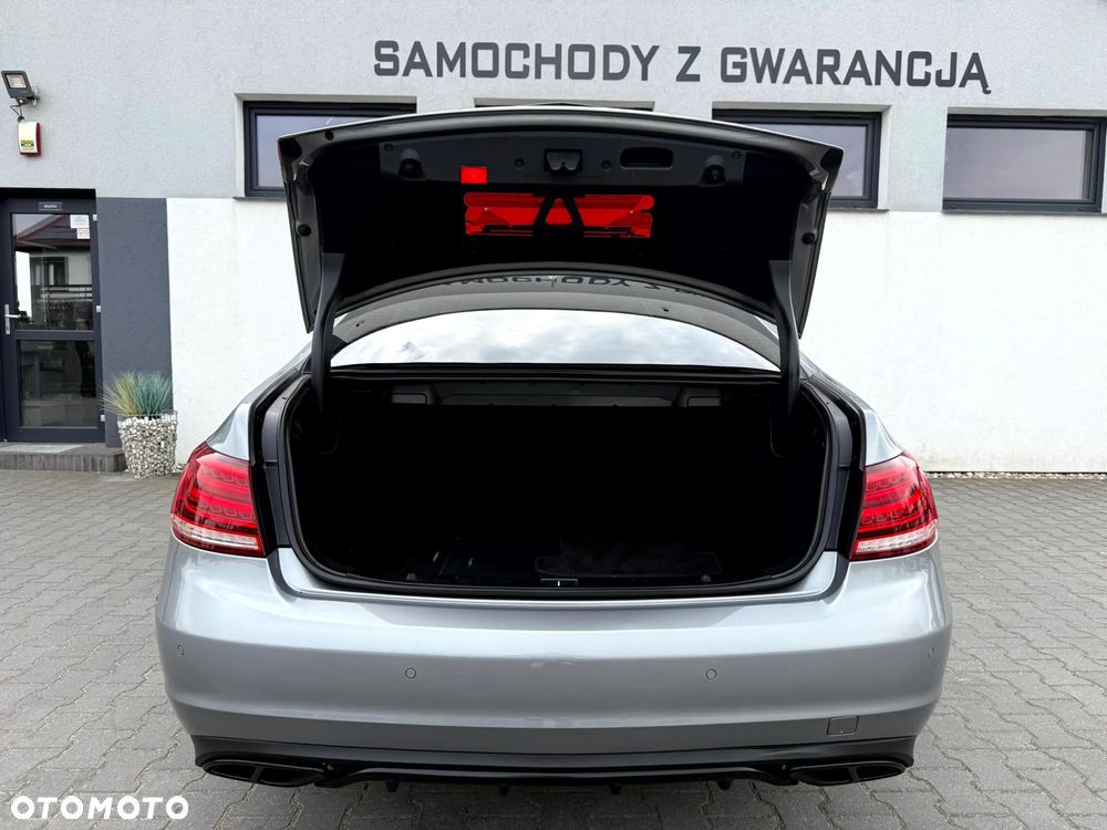 Mercedes-Benz Klasa E 250 7G-TRONIC Sport Edition - 25