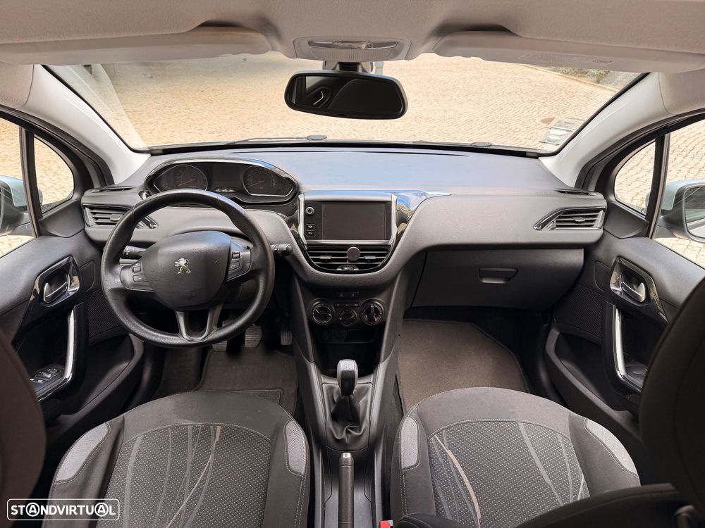 Peugeot 208 1.2 VTi Allure - 48