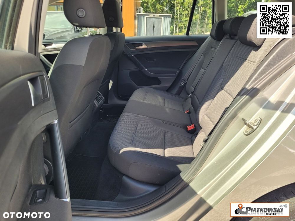 Volkswagen Golf - 21