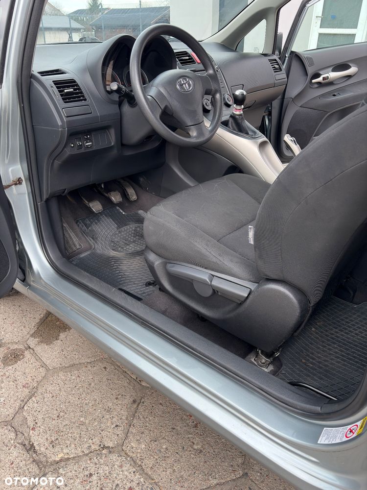 Toyota Auris 1.33 VVT-i Entry - 15