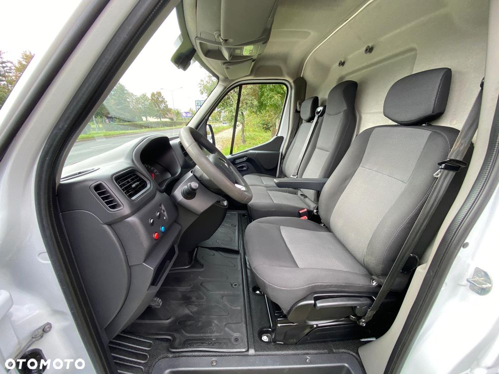 Renault MASTER 2,3 DCI 136 KM L2H2 ŚREDNIAK serwis ASO Renault - 30