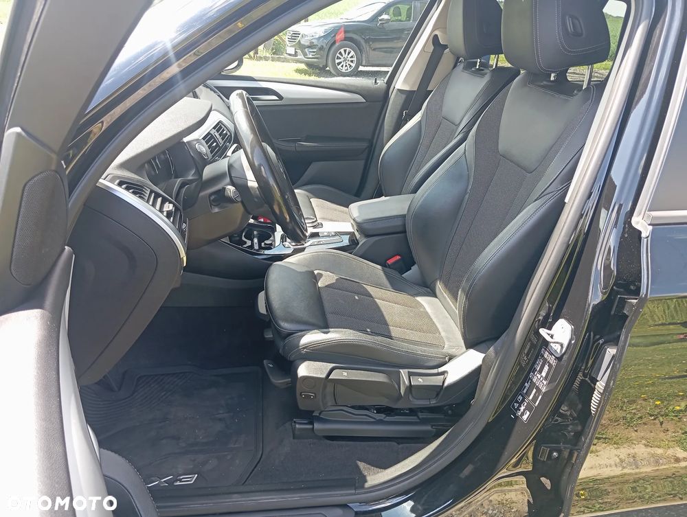 BMW X3 xDrive25d - 9