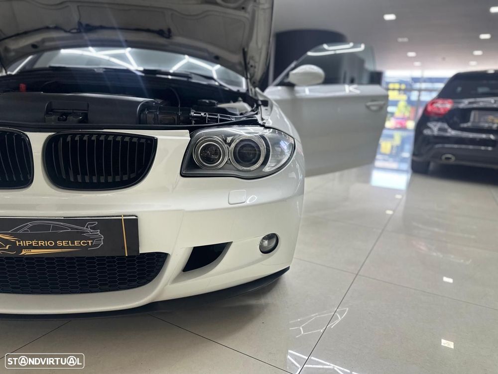 BMW 118 d Coupe Limited Edition Lifestyle c/ M Sport Pack - 23