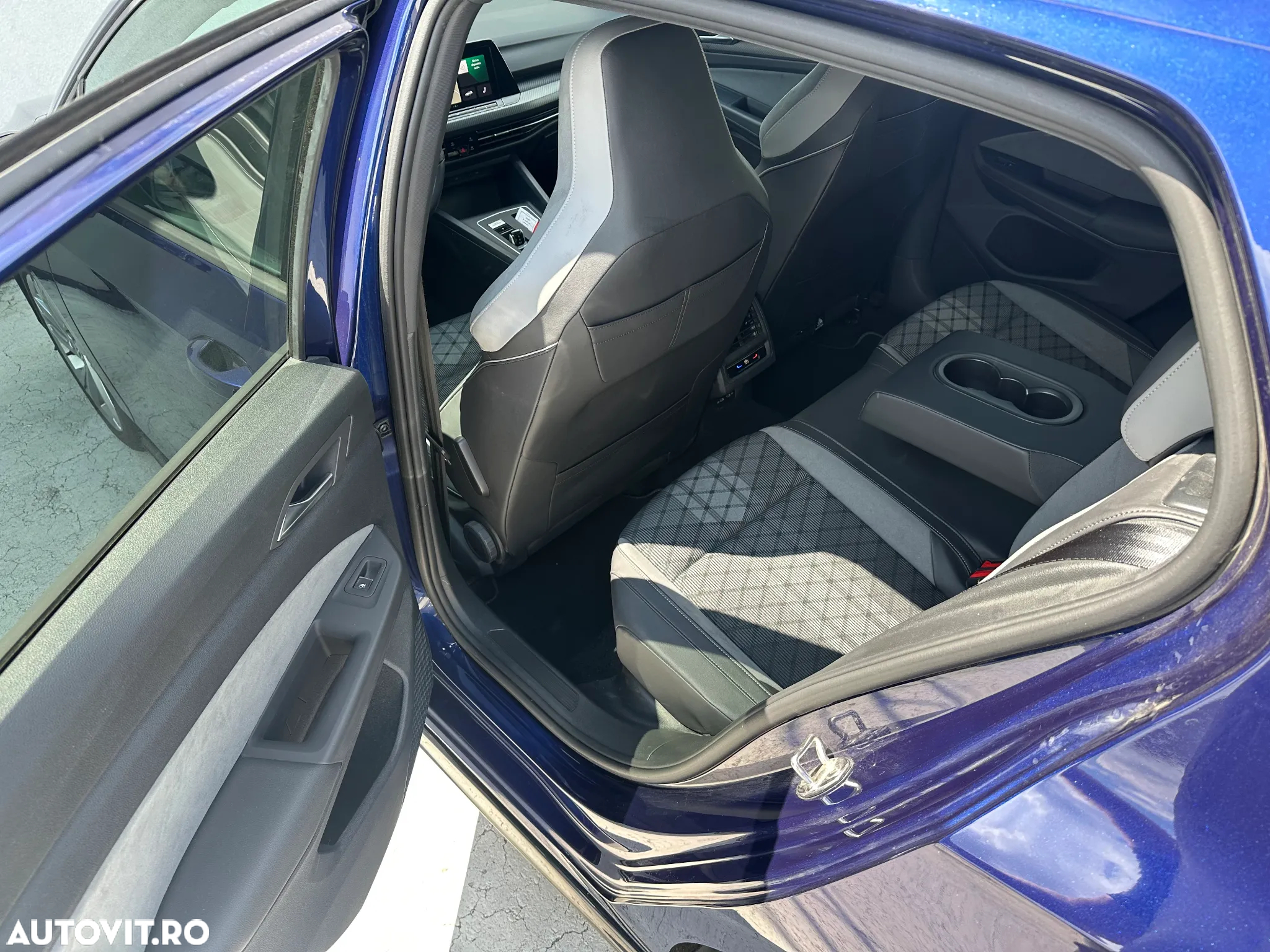 Volkswagen Golf 1.5 eTSI ACT DSG MHEV R-Line - 31