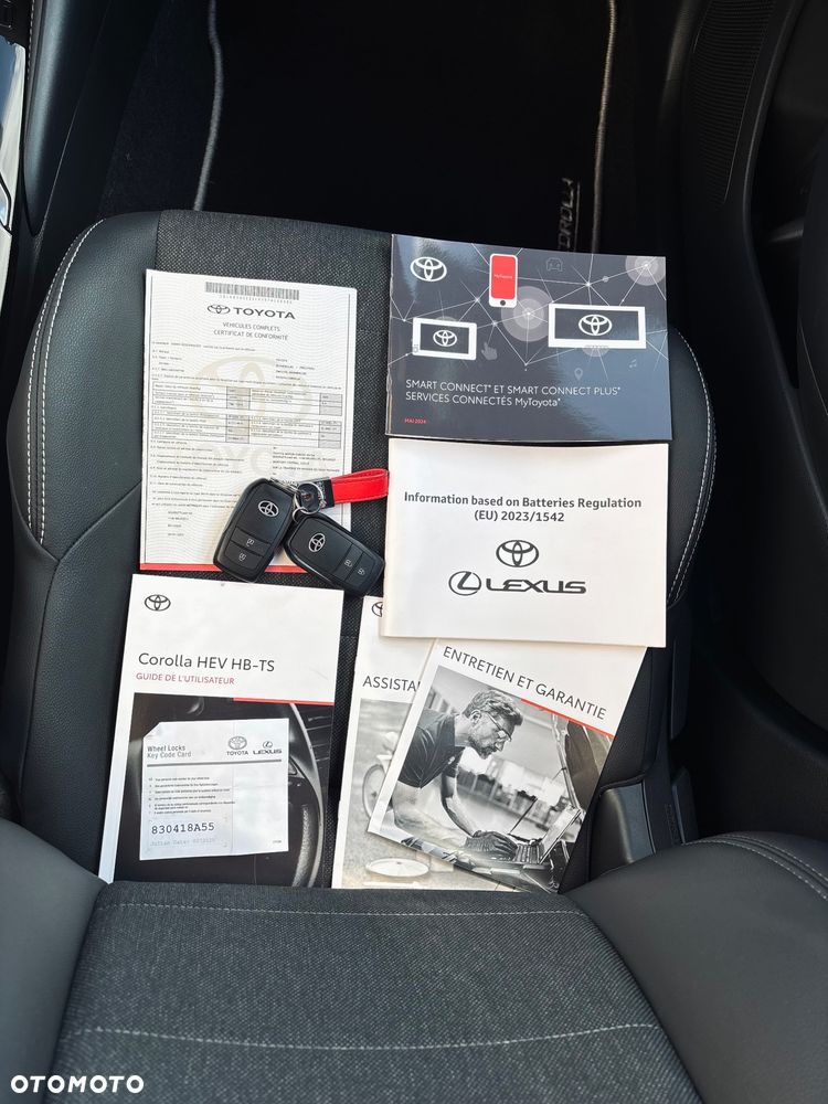 Toyota Corolla 1.8 Hybrid Style - 32