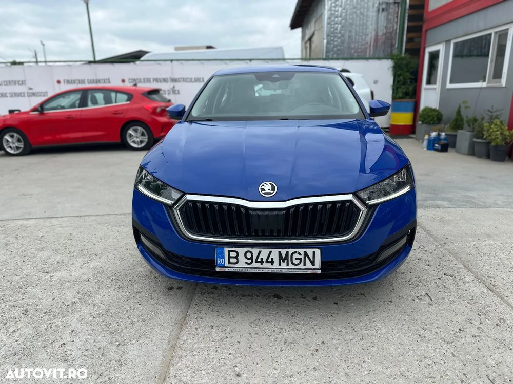 Skoda Octavia 2.0 TDI DSG Ambition - 2