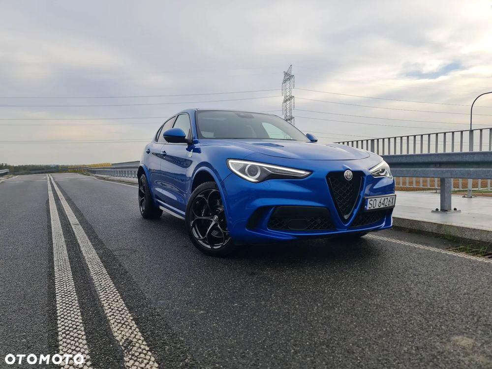 Alfa Romeo Stelvio V6 2.9 Bi-Turbo AT8-Q4 Quadrifoglio - 11
